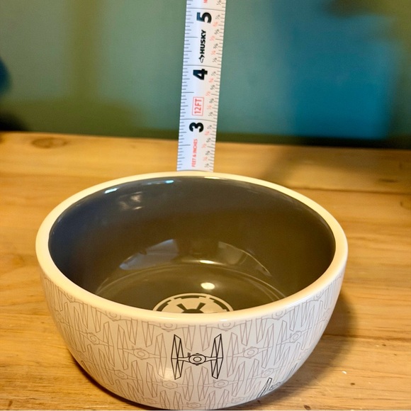 Star Wars Imperial Pet Bowl Dish Chewy Ceramic Dog Cat TIE Fighter Gray - Picture 7 of 7